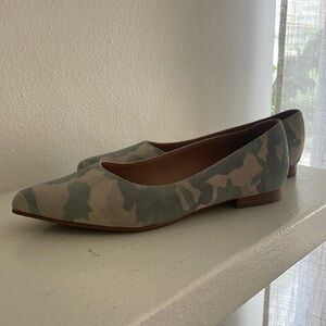 Army print flats
